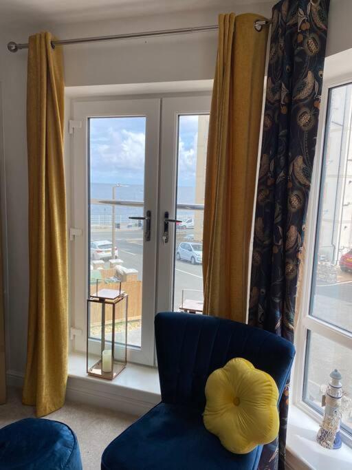 Luxury Modern 1Bed Sea View Apartment Rhôs-on-Sea Extérieur photo