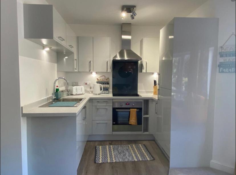 Luxury Modern 1Bed Sea View Apartment Rhôs-on-Sea Extérieur photo