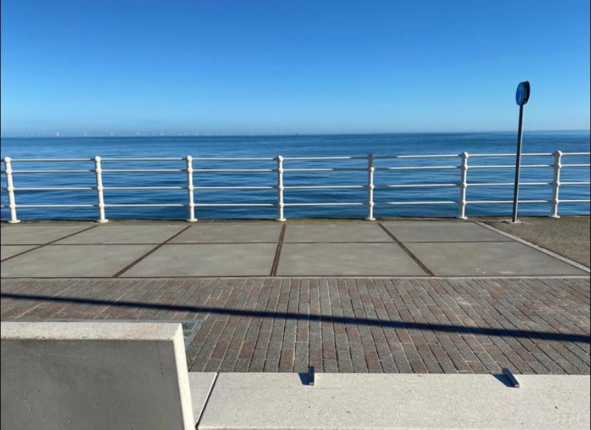 Luxury Modern 1Bed Sea View Apartment Rhôs-on-Sea Extérieur photo